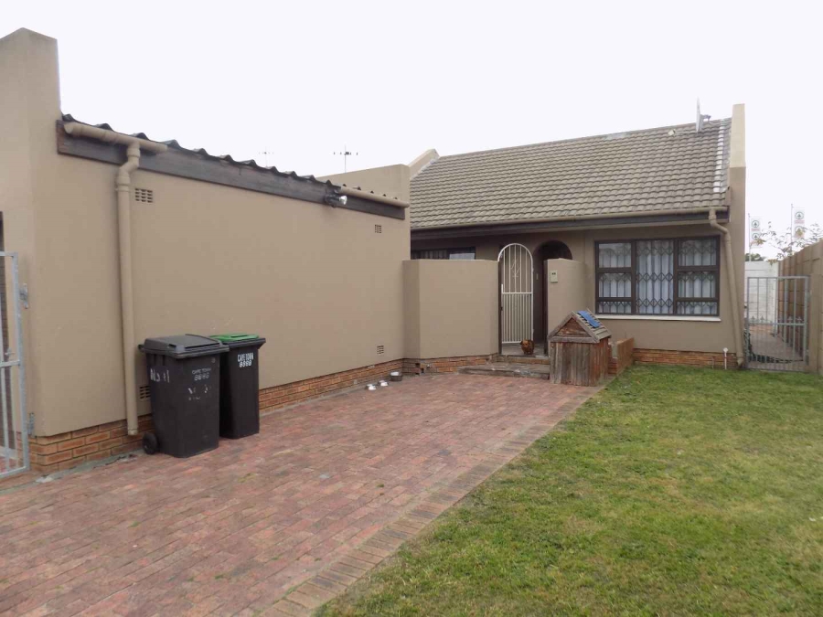 2 Bedroom Property for Sale in Soneike Western Cape